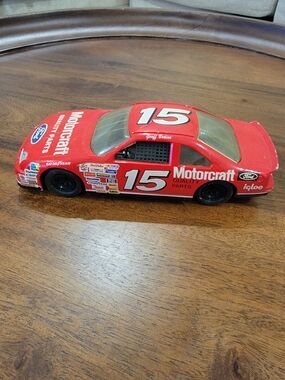 1:24 scale die-cast NASCAR replica of the #15 Motorcraft Ford